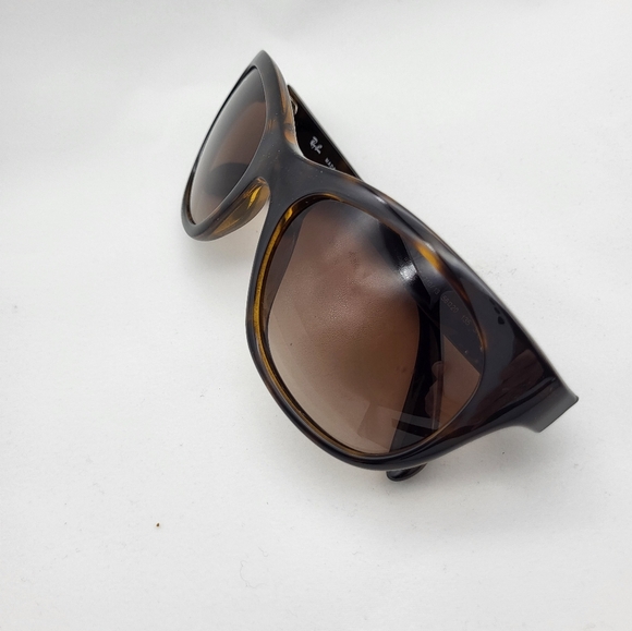 Ray-ban sunglasses - Picture 3 of 8